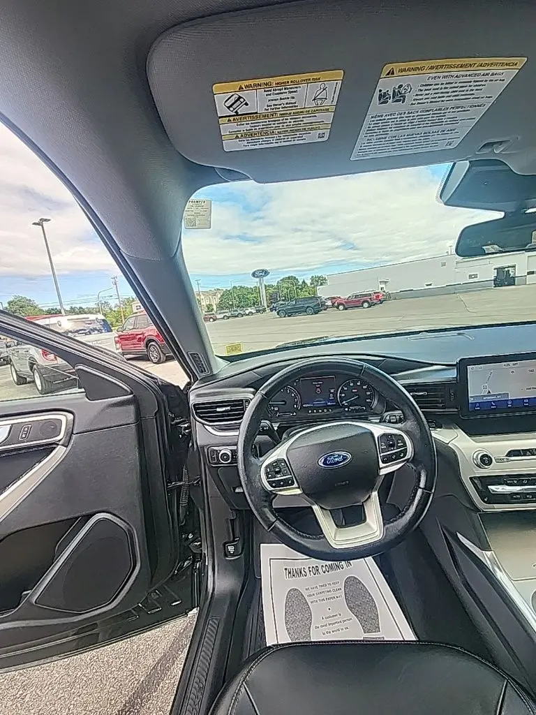 2022 Ford Explorer - $33,595