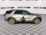 2022 Explorer Thumbnail 9