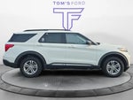 2023 Explorer Thumbnail 10
