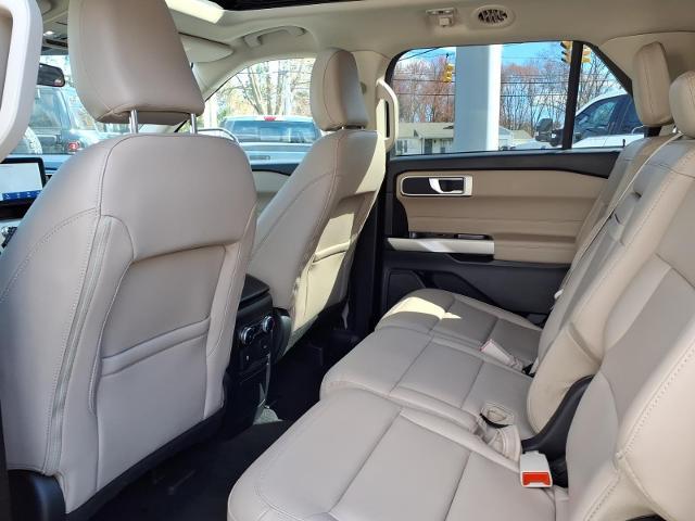 2023 Ford Explorer - $37,995
