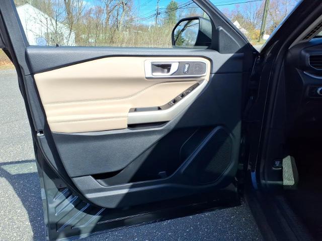 2023 Ford Explorer - $37,995