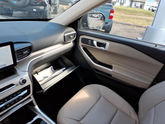 2023 Ford Explorer - $37,995