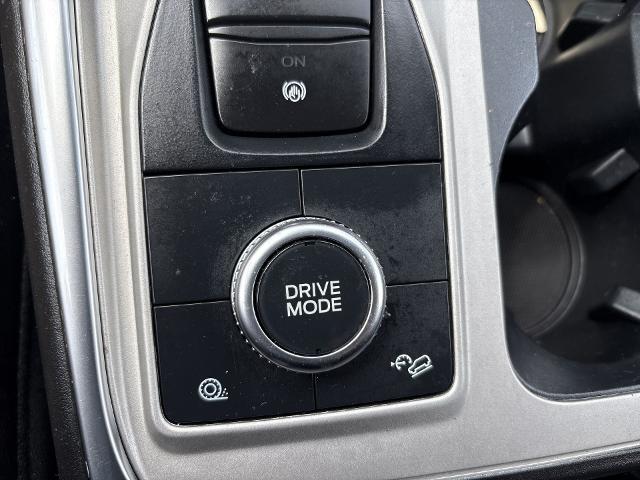 2023 Ford Explorer - $28,898