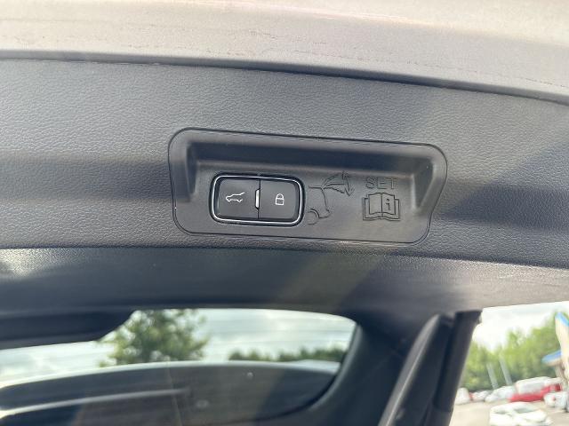 2023 Ford Explorer - $28,898