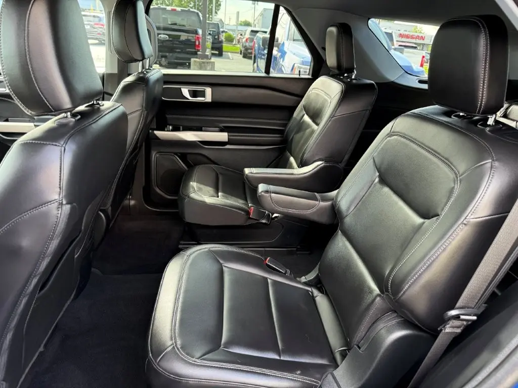 2023 Ford Explorer - $29,998