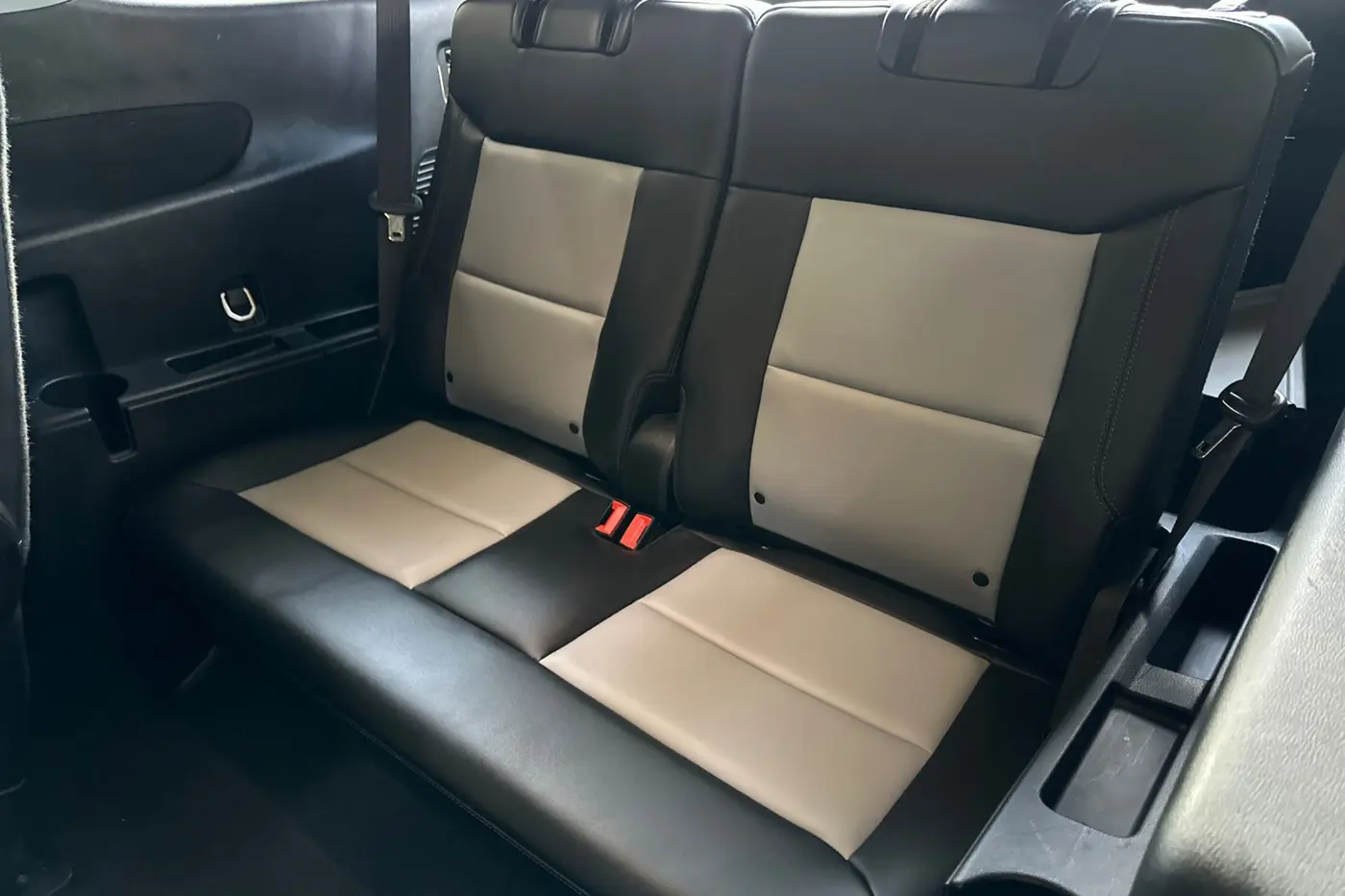 2023 Ford Explorer - $29,850