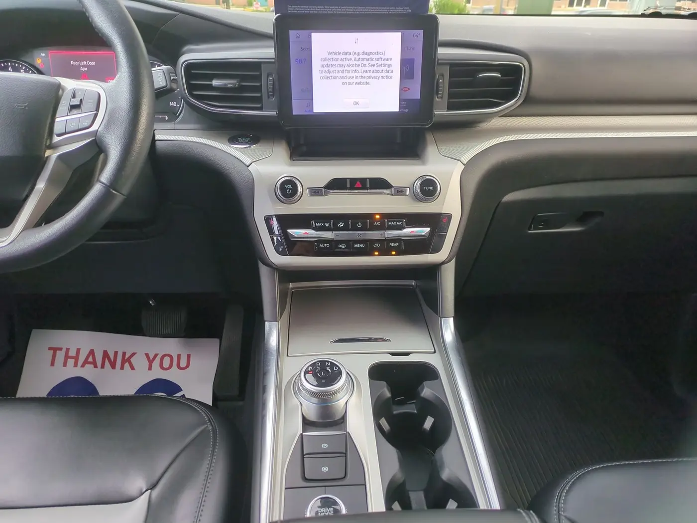 2023 Ford Explorer - $30,500