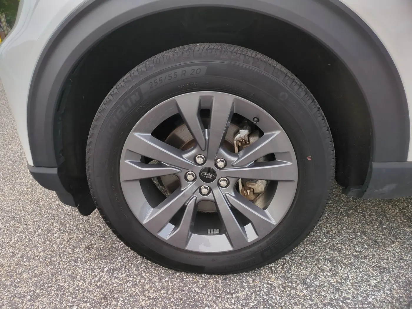 2023 Ford Explorer - $30,500
