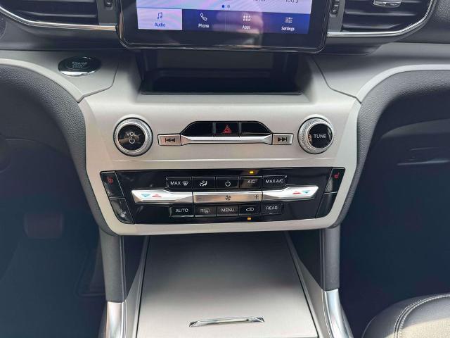 2023 Ford Explorer - $28,042
