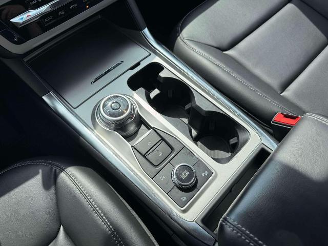 2023 Ford Explorer - $28,042