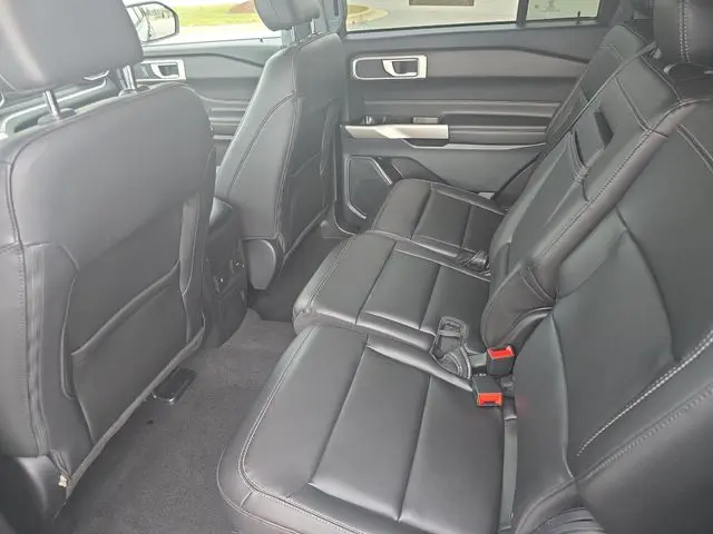 2023 Ford Explorer - $30,746