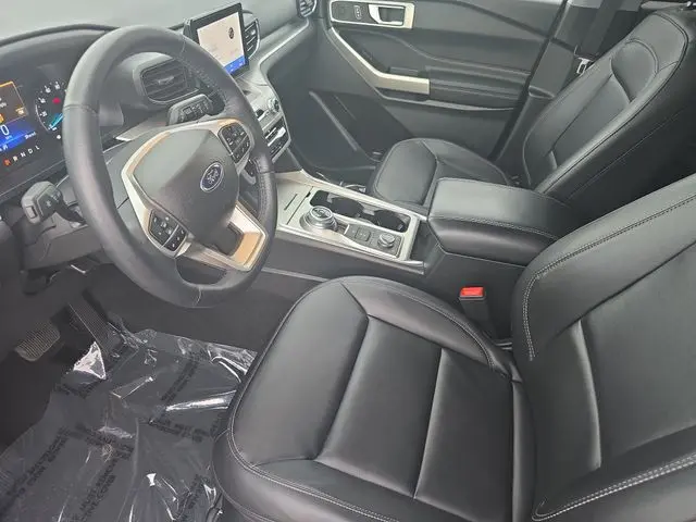 2023 Ford Explorer - $30,746