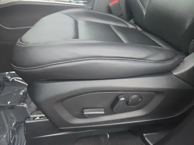 2023 Ford Explorer - $30,746