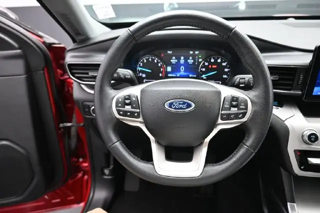 2024 Ford Explorer - $32,698