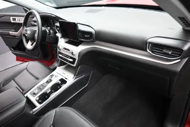 2024 Ford Explorer - $32,698