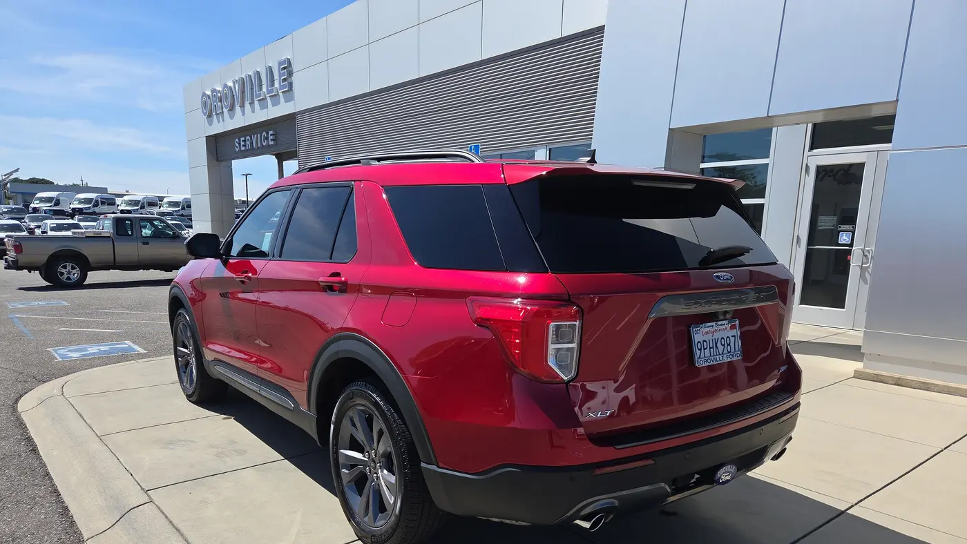2024 Ford Explorer XLT