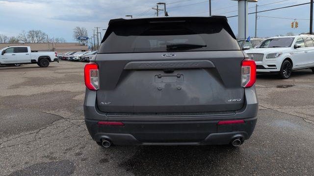 2024 Ford Explorer XLT