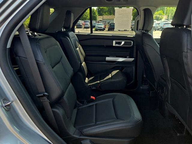 2024 Ford Explorer - $31,995