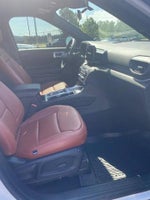 2020 Explorer Thumbnail 13