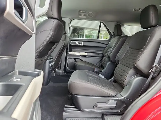 2021 Ford Explorer - $24,994