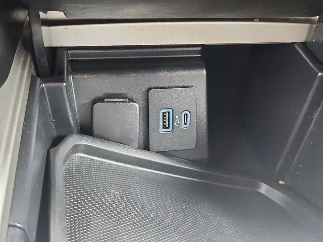 2021 Ford Explorer - $24,994