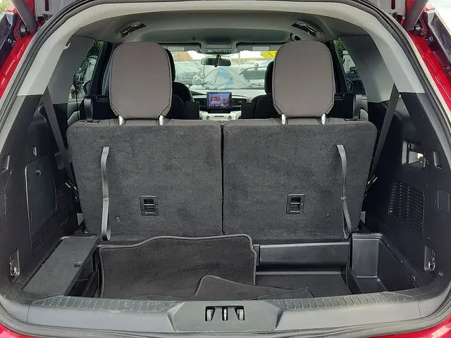 2021 Ford Explorer - $24,994