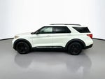 2022 Explorer Thumbnail 4