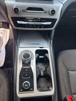 2022 Explorer Thumbnail 24