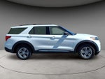 2022 Explorer Thumbnail 10