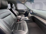 2022 Explorer Thumbnail 17