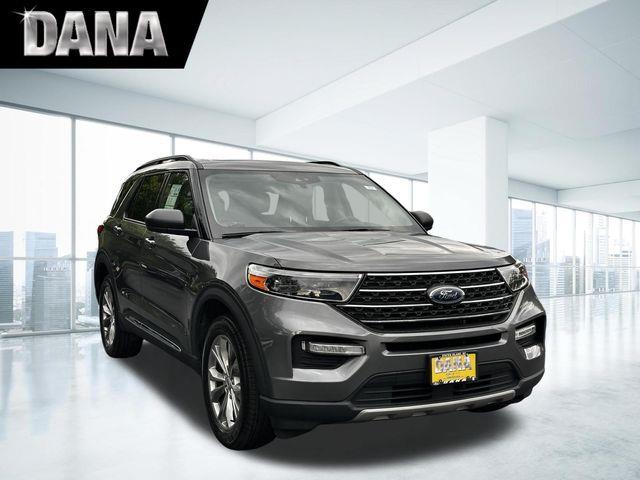 2022 Ford Explorer - $29,900