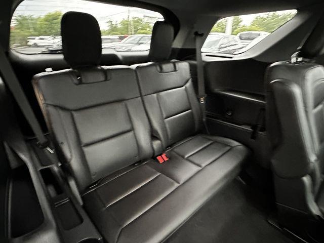 2022 Ford Explorer - $29,900
