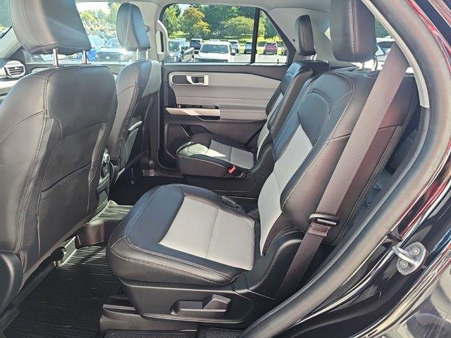 2022 Ford Explorer - $23,998
