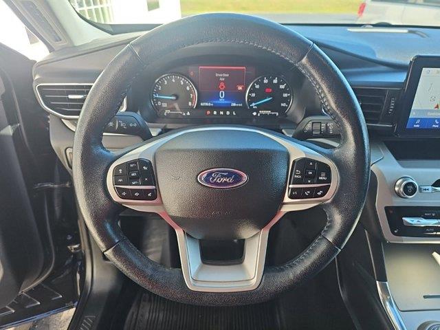 2022 Ford Explorer - $23,998