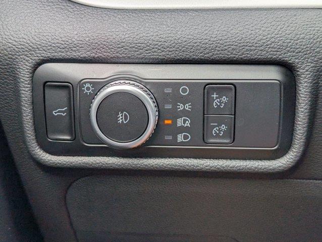 2023 Ford Explorer - $28,498