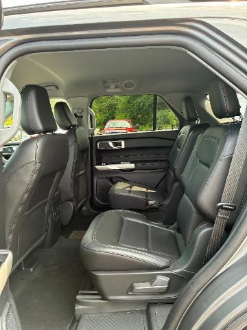 2023 Ford Explorer - $27,990