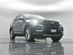 2023 Explorer Thumbnail 3