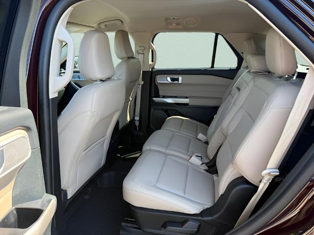 2023 Ford Explorer - $32,995