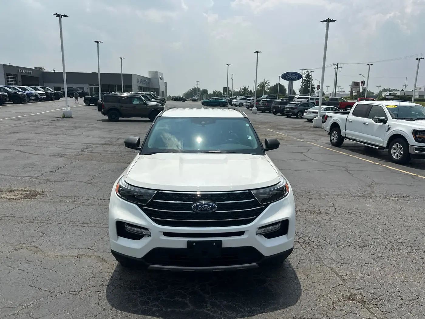 2023 Ford Explorer - $31,300