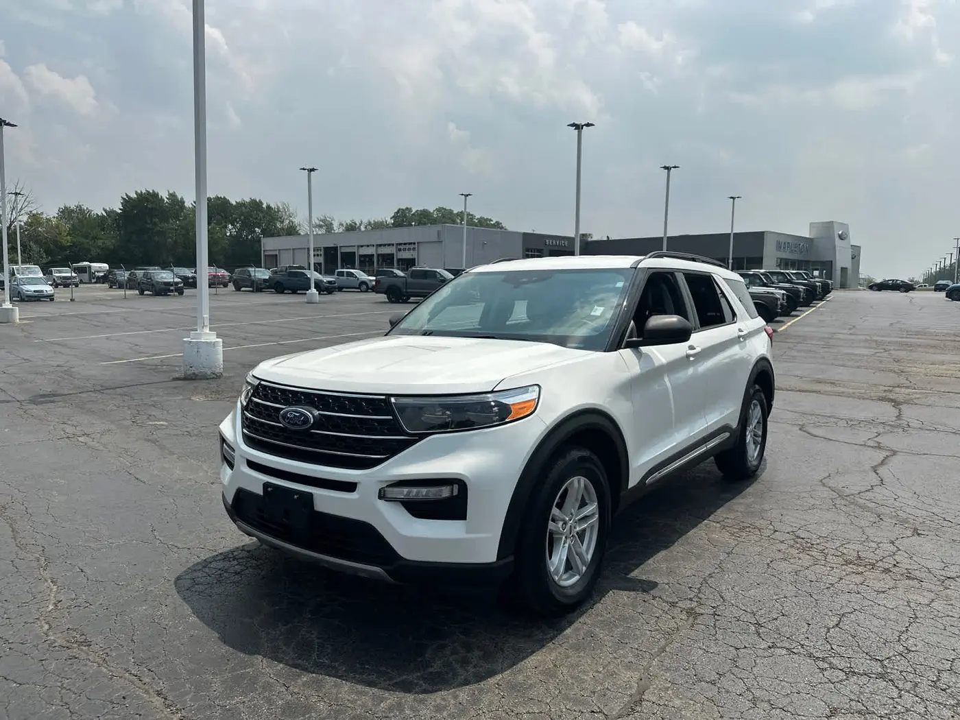 2023 Ford Explorer - $31,300