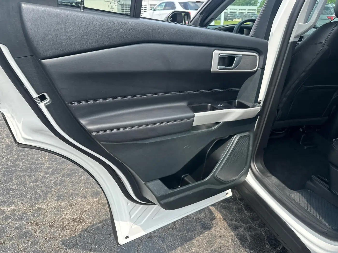 2023 Ford Explorer - $31,300