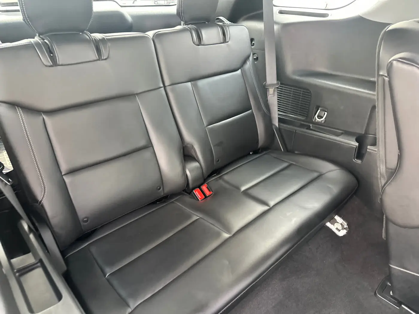 2023 Ford Explorer - $31,300
