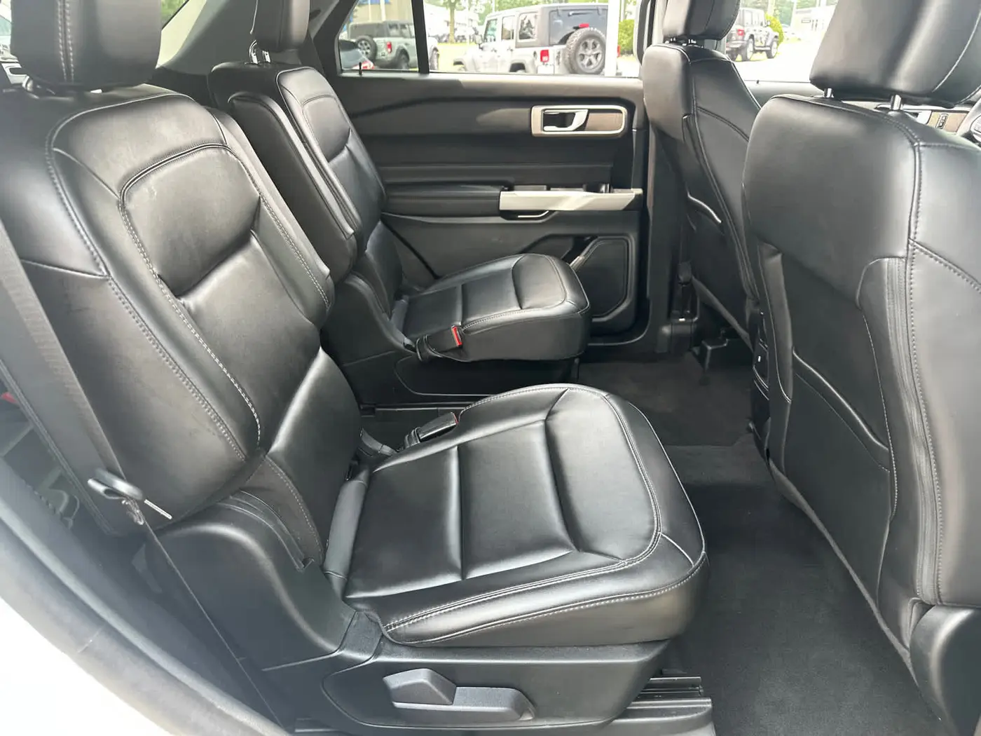 2023 Ford Explorer - $31,300