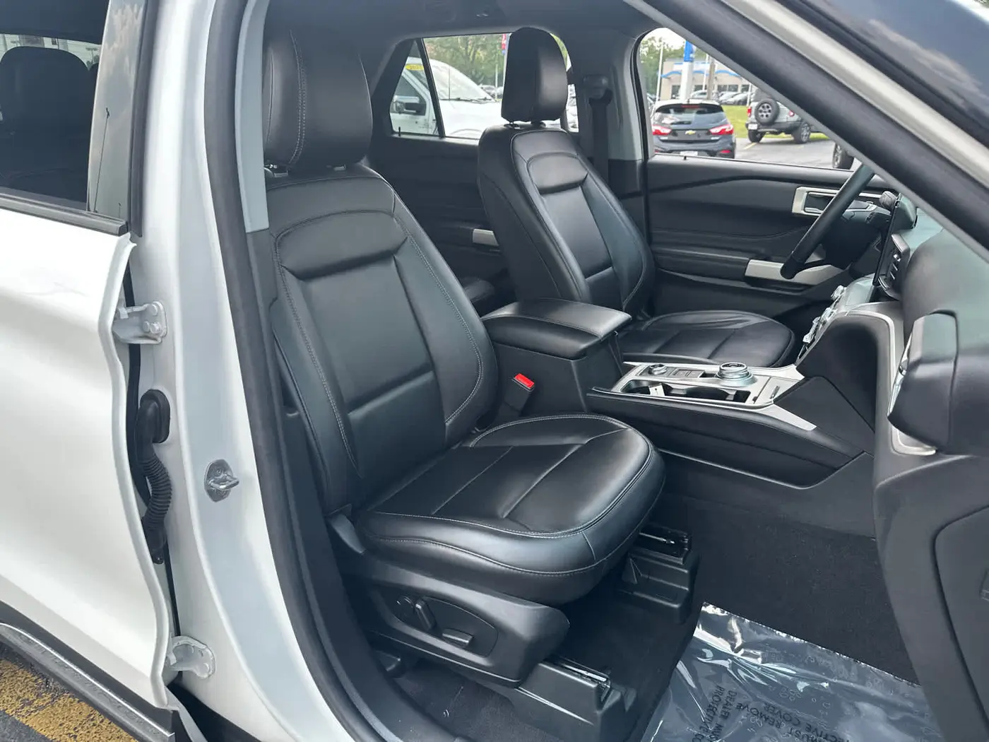 2023 Ford Explorer - $31,300