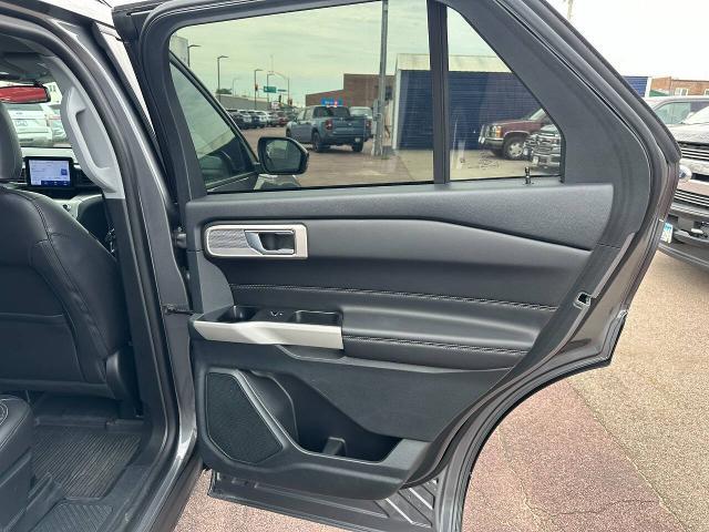 2024 Ford Explorer - $39,900