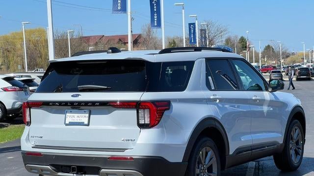 2024 Ford Explorer XLT