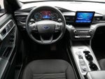 2020 Explorer Thumbnail 15