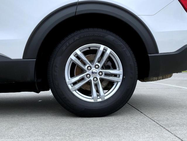 2020 Ford Explorer - $21,991