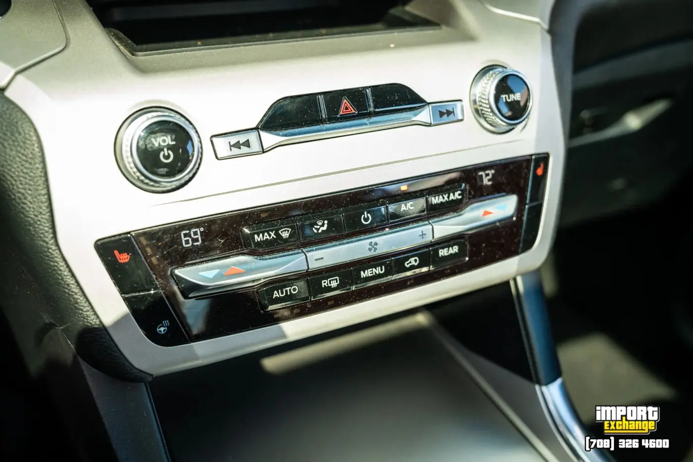 2020 Ford Explorer - $18,876