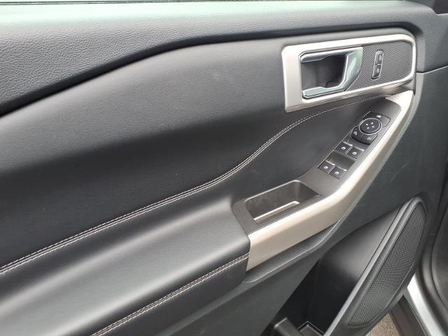 2023 Ford Explorer - $27,997